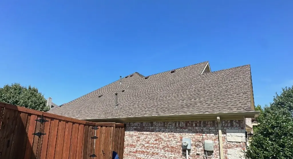Completed roof replacement project in Lennox
